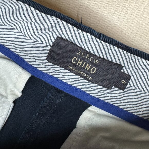 J. Crew Size 0, 3" Navy Chino Shorts - Picture 5 of 5